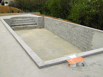 Création piscine béton à Fontenay-Torcy